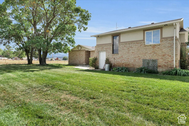 Photo 32 for MLS #2095628 at 3960 E 14000 North