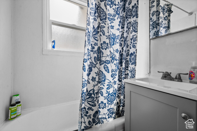 Photo 9 for MLS #2095652 at 3112 S Adams Ave