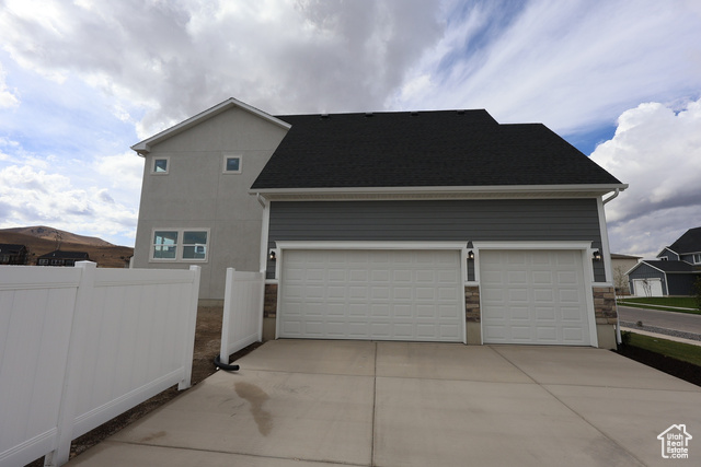 Photo 3 for MLS #2095672 at 1117 W Mahogany St