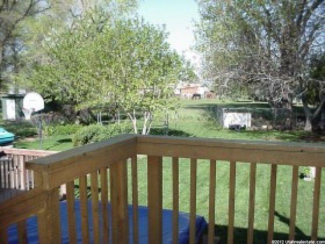 2247 E Oakridge Dr, Layton, UT 84040 — photo 6