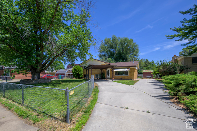 5674 S 2650 W, Roy UT 84067