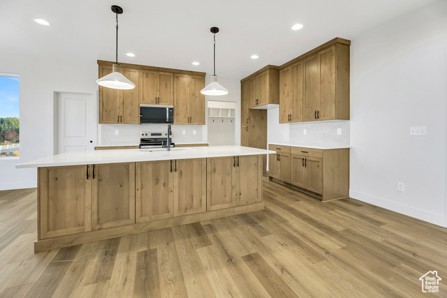 Photo 4 for MLS #2095707 at 3261 N 2500 West