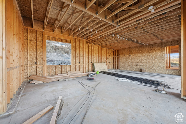 Photo 20 for MLS #2095858 at 6033 Golf Club #5