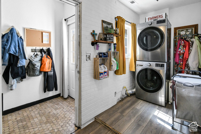 Photo 27 for MLS #2095885 at 340 N Main St