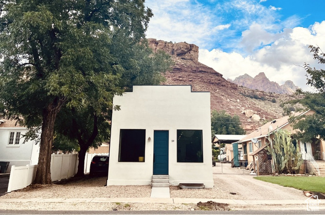 59 E MAIN ST, Rockville UT 84763