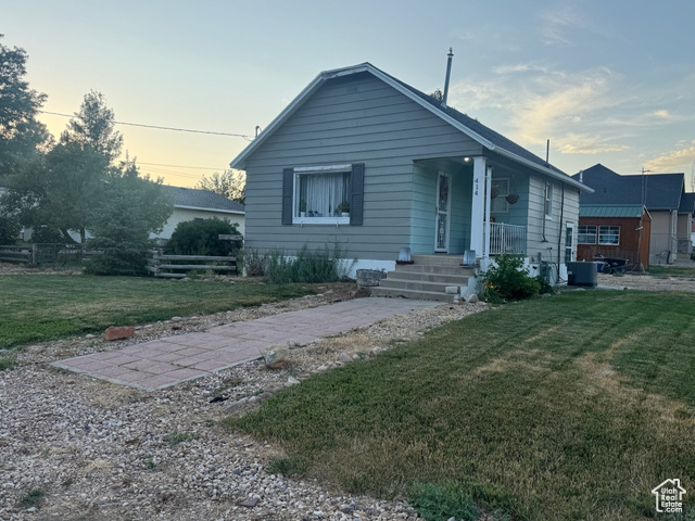 Photo 2 for MLS #2095966 at 414 W Center St