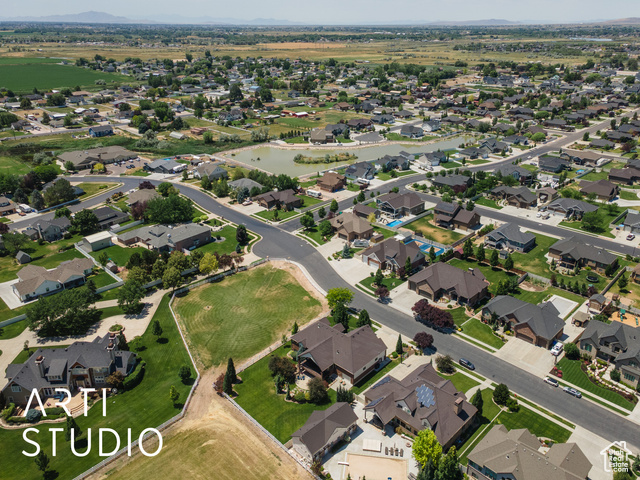 Photo 74 for MLS #2096011 at 2124 N Heritage Dr