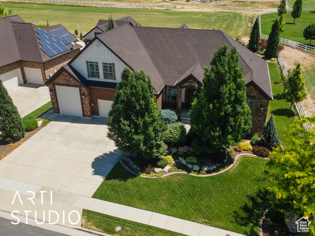 2124 N HERITAGE DR, Farr West UT 84404