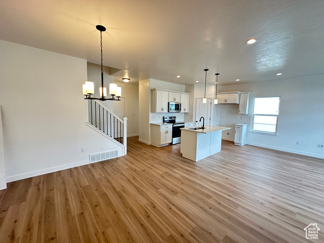 Photo 4 for MLS #2096021 at 324 E 1480 North #48