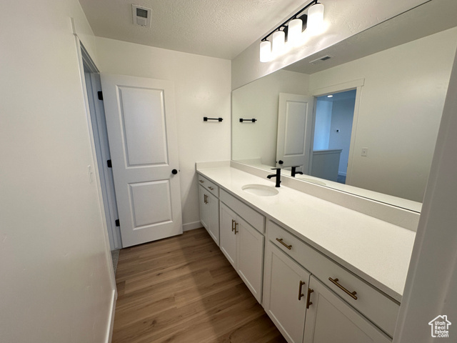 Photo 21 for MLS #2096021 at 324 E 1480 North #48