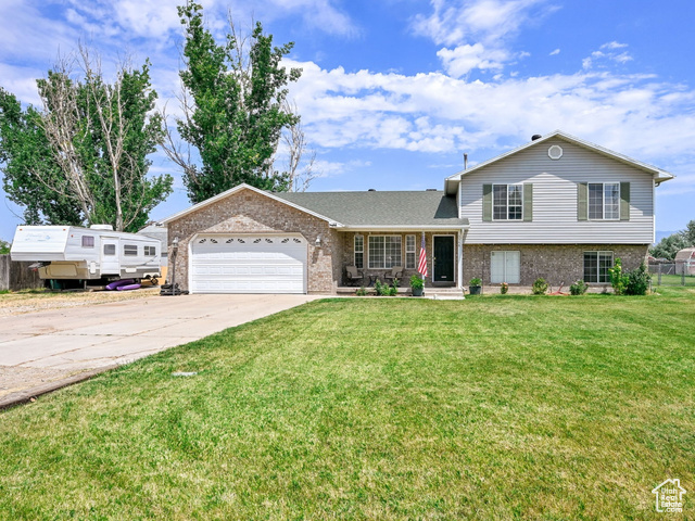 5548 W 4350 S, Hooper UT 84315