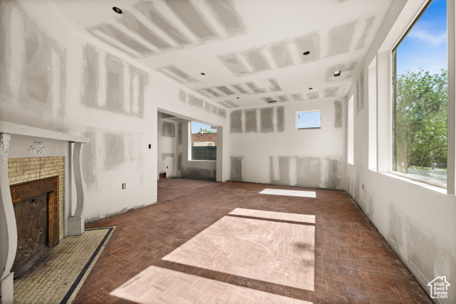 Photo 7 for MLS #2096077 at 655 S 200 East