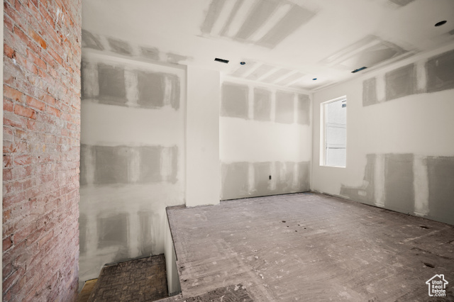 Photo 3 for MLS #2096077 at 655 S 200 East