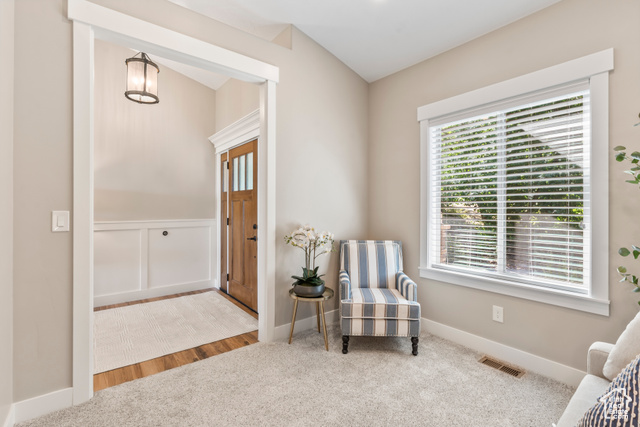 Photo 6 for MLS #2096090 at 1155 S Eagle Nest Dr