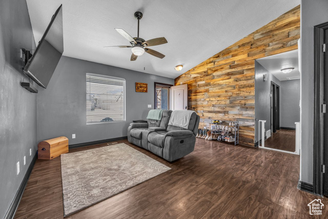 Photo 7 for MLS #2096102 at 726 S 1050 West