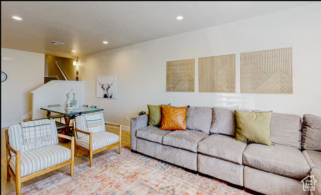 Photo 4 for MLS #2096107 at 1235 N Mistico Aly