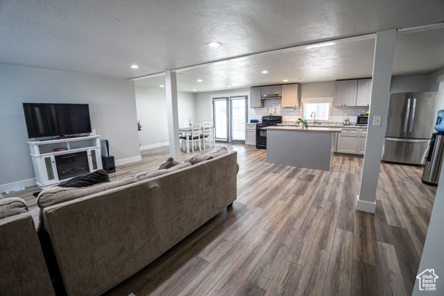 Photo 4 for MLS #2096126 at 3583 S Casino Camino St