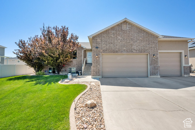 Photo 2 for MLS #2096134 at 5295 S 4425 West
