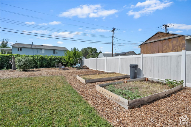 Photo 11 for MLS #2096139 at 3385 W Florlita Ave