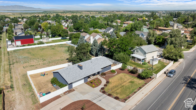 Photo 36 for MLS #2096161 at 1851 N Main St