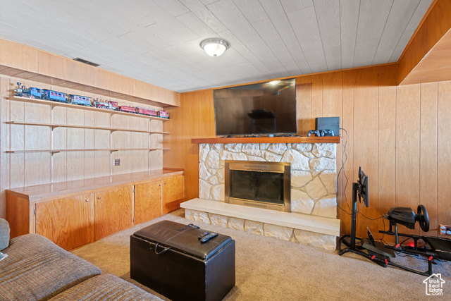 Photo 17 for MLS #2096161 at 1851 N Main St