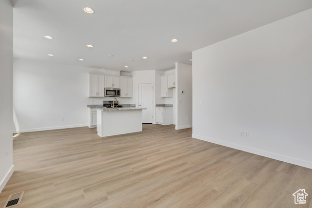 Photo 2 for MLS #2096168 at 6852 S Mt Meek Dr #213