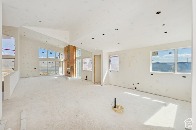 Photo 7 for MLS #2096174 at 1946 W Mochila Cir #5