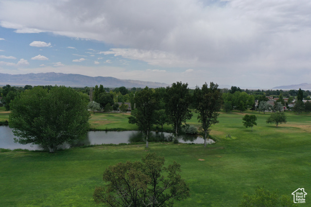 Photo 39 for MLS #2096188 at 209 Country Club Dr
