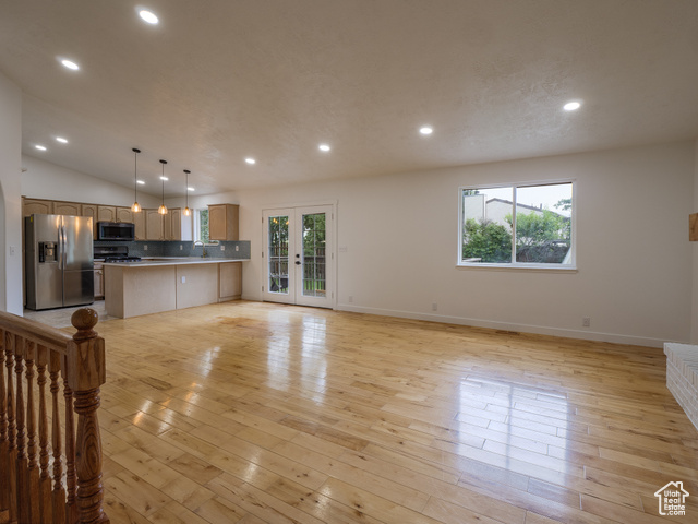 Photo 7 for MLS #2096188 at 209 Country Club Dr