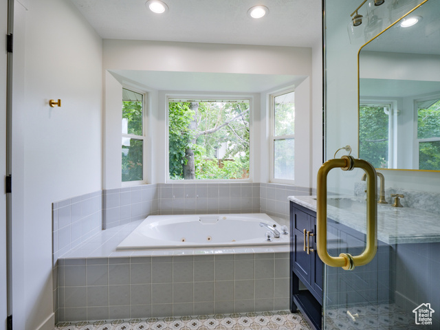 Photo 21 for MLS #2096188 at 209 Country Club Dr