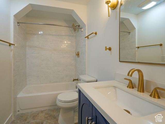 Photo 31 for MLS #2096188 at 209 Country Club Dr