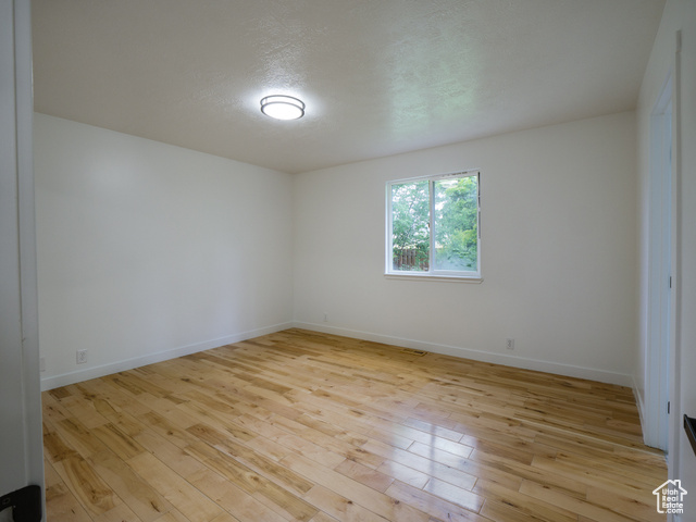 Photo 15 for MLS #2096188 at 209 Country Club Dr