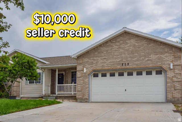 209  Country Club Dr
                     MLS #2096188