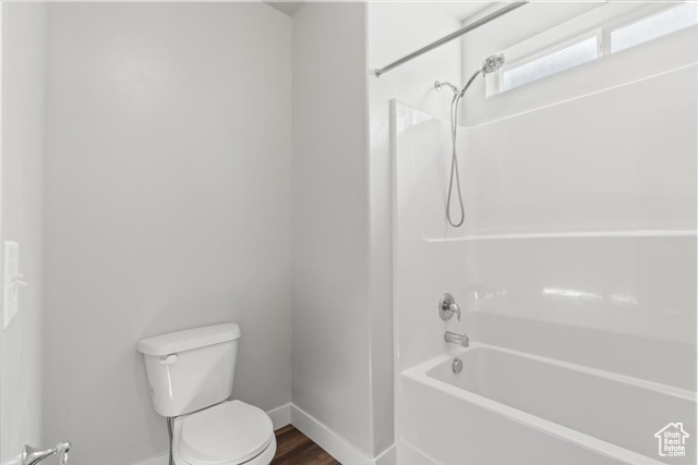 Photo 14 for MLS #2096196 at 1806 W Newcastle Ln #203