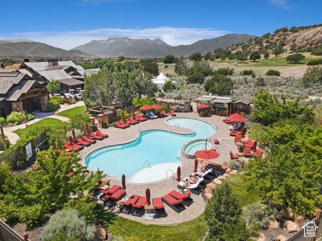 Photo 17 for MLS #2096207 at 3057 E Corral Peak Cir #147