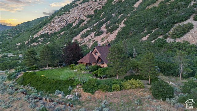 Photo 3 for MLS #2096251 at 5060 S Mile High