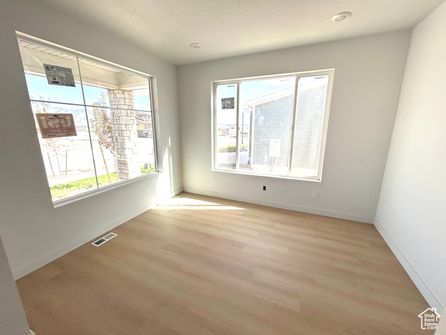 Photo 5 for MLS #2096252 at 2969 N Kingbird Dr #614