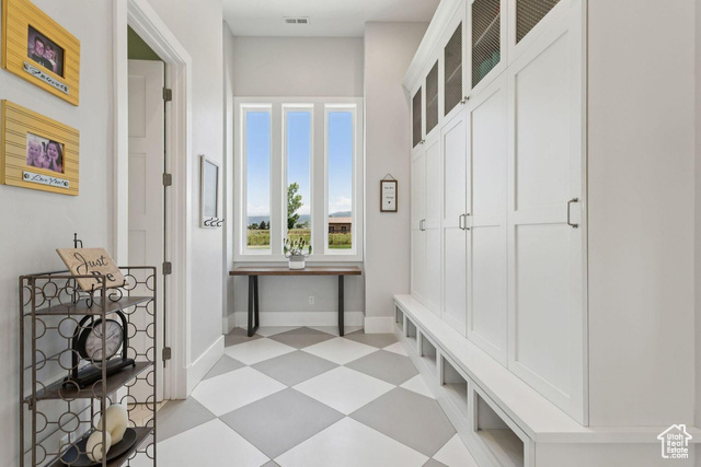 Photo 49 for MLS #2096265 at 372 W 3000 South