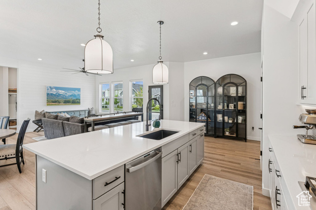 Photo 13 for MLS #2096277 at 6424 W Sugar Cane Dr
