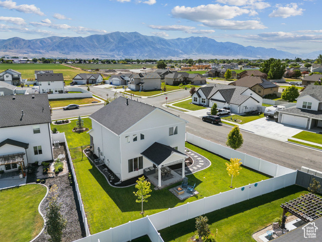 Photo 7 for MLS #2096292 at 910 W 800 North