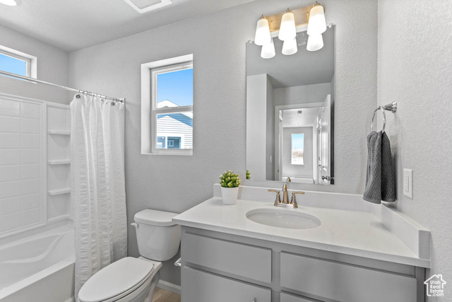 Photo 26 for MLS #2096313 at 352 N Broadway Dr #1015