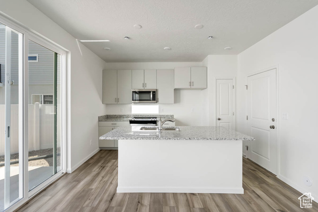 Photo 6 for MLS #2096315 at 348 N Broadway Dr #1016