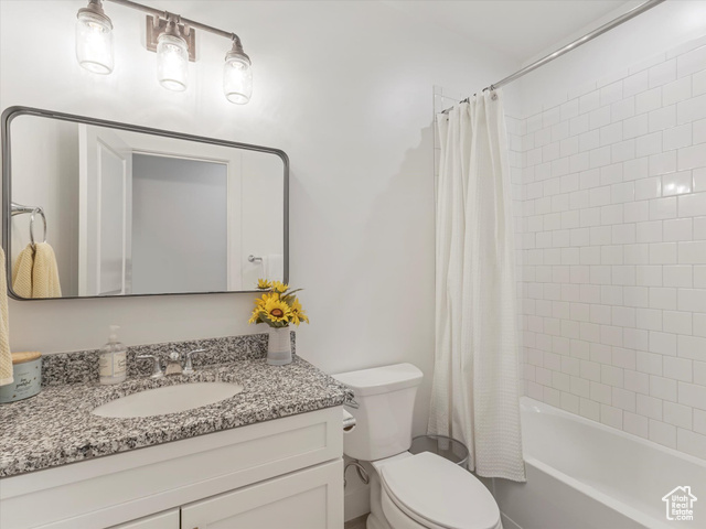 Photo 42 for MLS #2096323 at 5796 N Valley View Rd