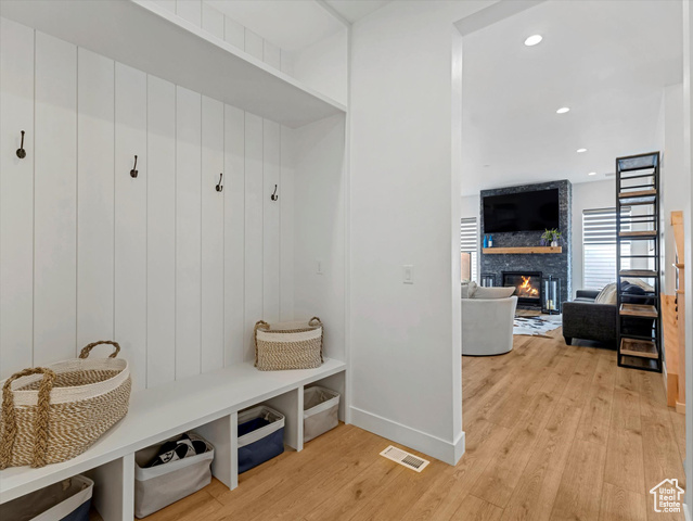 Photo 17 for MLS #2096323 at 5796 N Valley View Rd
