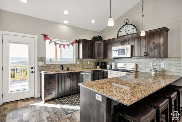 Photo 11 for MLS #2096330 at 2072 S Sweetwater Parkway Park #33