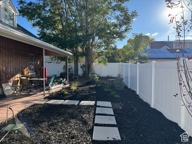 Photo 17 for MLS #2096334 at 220 E Greenwood Ave