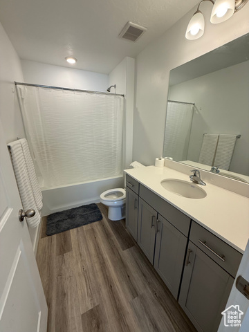 Photo 12 for MLS #2096337 at 1144 E Trident Dr