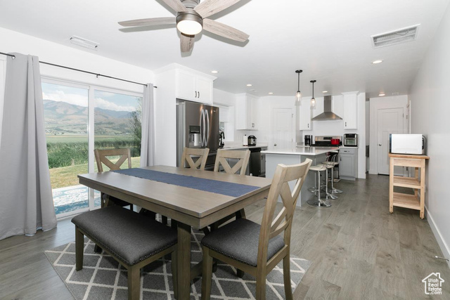 Photo 8 for MLS #2096346 at 659 S Lakeside Dr