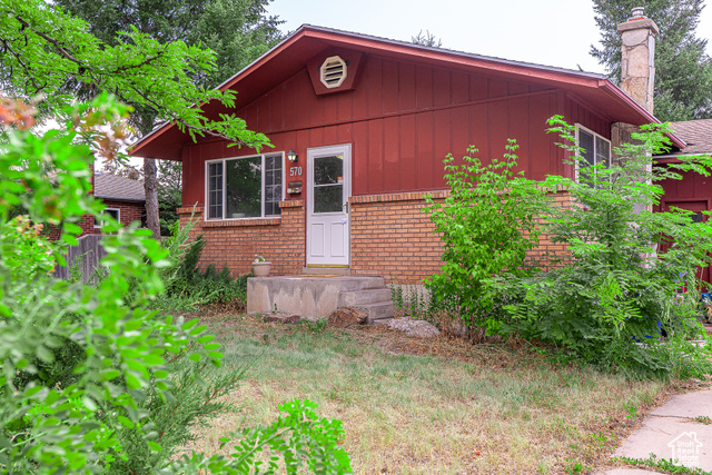 Photo 33 for MLS #2096347 at 570 N 400 West