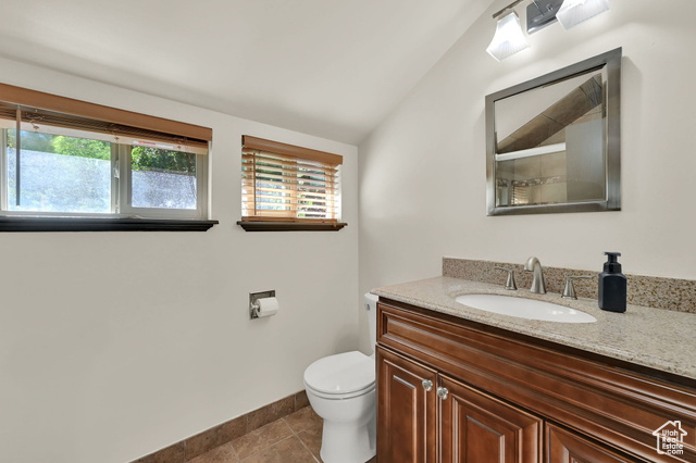 Photo 25 for MLS #2096354 at 655 Ogden Cyn